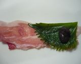 やわらか薄切り肉のさっぱり梅しそ巻き作り方2写真