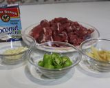 フィリピンの味★豚肉のココナッツミルク煮作り方1写真