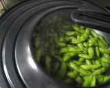 フライパンで時短～✿枝豆の蒸し焼き✿～作り方3写真