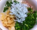 簡単 ♪♪ しらすと薬味の揚げ玉丼作り方3写真