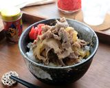 鍋で煮るだけ☆ごはんが進む簡単豚丼。作り方4写真