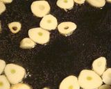カリカリッ♪ガーリックチップス作り方1写真