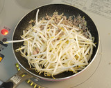 もやしたっぷり☆和風餡かけ焼きそば作り方4写真