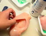 ほうれん草とチーズを詰めた鶏胸肉のソテー作り方1写真