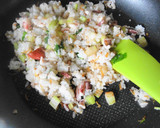 いかとセロリのエスニック風炒飯作り方4写真
