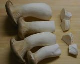 スパイシーきのこのレタス巻き巻き食べ～♫作り方1写真