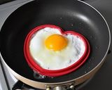 シリコン型で可愛い目玉焼き作り方2写真