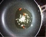 アスパラとタコのニンニク炒め。作り方1写真