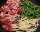 新しょうがと豚肉とインゲンの春雨炒め作り方1写真