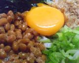 旨味がマシマシ！うどん店特製の納豆丼作り方1写真