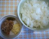 ちょっピリ大人味のツナマヨにぎり～♪作り方1写真