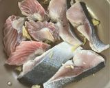 フライパンでブリ（マグロ）の照り焼き作り方3写真