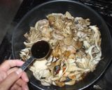 鶏肉舞茸豆板醤炒め♪簡単ピリ辛炒め作り方8写真