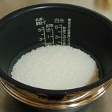 ஐグリーンピースとベーコン炊き込みご飯ஐ作り方1写真