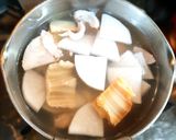 フェイク料理　生麩端切れで｢モツ煮込み｣作り方3写真