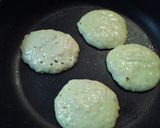 海老と豆腐のふわふわバーグ～離乳食完了期作り方3写真