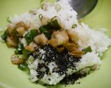 簡単！悪魔のおにぎり　ブラックラーメン味作り方3写真