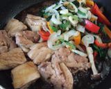 簡単！絶品鳥もも肉のバルサミコソテー♡作り方3写真