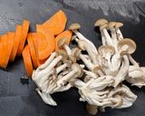 お酢で20分煮込むだけ！ホロやわ手羽煮作り方2写真