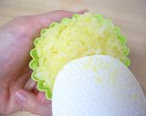 簡単キャラ弁☆カップでひよこちゃん作り方1写真