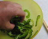 ゴーヤとシメジのスパゲティペペロンチーノ作り方2写真