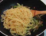 ゴーヤとシメジのスパゲティペペロンチーノ作り方9写真
