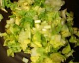 納豆のタレでカブの葉と油揚げのゴマ油炒め作り方2写真