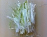 ミミガーとキュウリのごま油和え作り方1写真