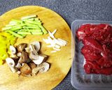☆牛肉とアスパラのオイスターソース炒め☆作り方1写真