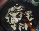 さっぱり戴くなすマヨの黒酢・昆布つゆ炒め作り方1写真