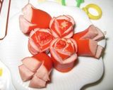 ウィンナーでバラ飾り作り方3写真