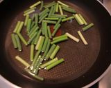 ニンニクの芽とひき肉；黄金の味でスタミナ作り方2写真
