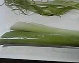 はす芋（りゅきゅう/ズイキ）の酢の物作り方1写真