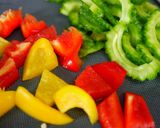 夏野菜とカマンベールのバルサミコソテー作り方1写真