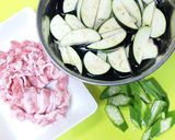 ご飯がすすむ♪ 茄子と豚のポン酢炒め作り方1写真