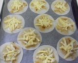おつまみにいかが～餃子の皮de豚ピザ♪作り方2写真