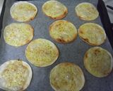 おつまみにいかが～餃子の皮de豚ピザ♪作り方3写真