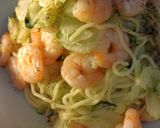 えびとセロリの生姜塩焼きそば作り方1写真