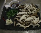 パパッと♪きのこのバジル炒め作り方1写真