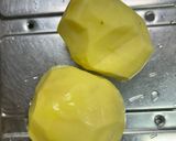 冬越しジャガイモと葉玉ねぎの炒め物作り方1写真