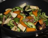 フィリピンの味★夏野菜と豚肉の炒めもの★作り方4写真