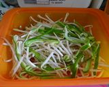 もやしとピーマンのカレーチーズマリネ作り方1写真