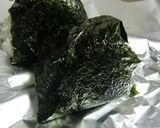 夏は鮭＋ラー油、明太子＋辛子マヨおにぎり作り方2写真