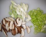 セロリが香る♪鶏から揚げの香味中華炒め作り方2写真