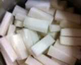 大根と豚バラの味噌煮込み作り方1写真