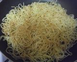 えびと小松菜のオイスター焼きそば♪作り方3写真