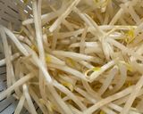もやしと刻み揚げのスパイシーカレー炒め作り方1写真