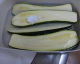 ズッキーニボートに詰め物チーズ焼き作り方2写真