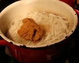 子供がうばいあう大根の味噌汁作り方2写真