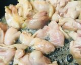 鶏肉と長ネギのあまから親子皿作り方1写真